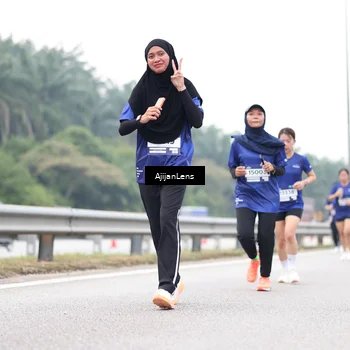 Runner Photo 7435677