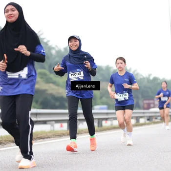 Runner Photo 7435692