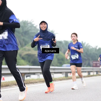 Runner Photo 7435701