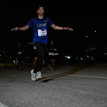 Runner Photo 7435727