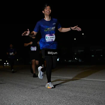Runner Photo 7435735