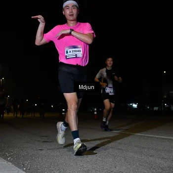 Runner Photo 7435750