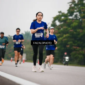 Runner Photo 7435751