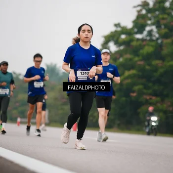 Runner Photo 7435753