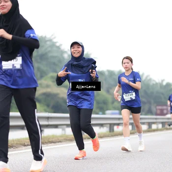 Runner Photo 7435766