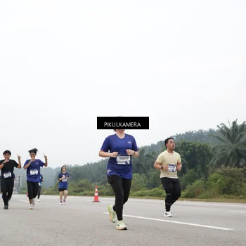 Runner Photo 7435783