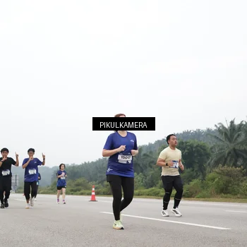 Runner Photo 7435786