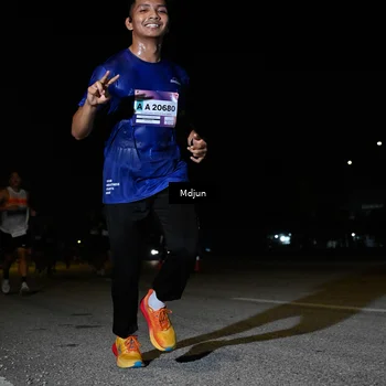 Runner Photo 7435792