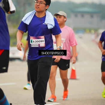 Runner Photo 7435800