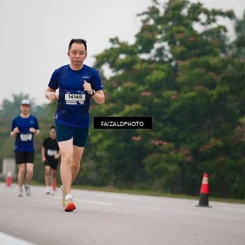 Runner Photo 7435811