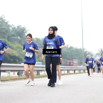 Runner Photo 7435814