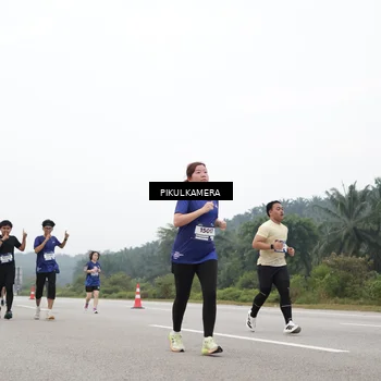 Runner Photo 7435819