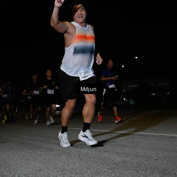 Runner Photo 7435832