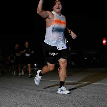 Runner Photo 7435837
