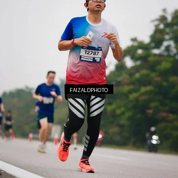 Runner Photo 7435843