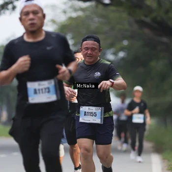 Runner Photo 7435879