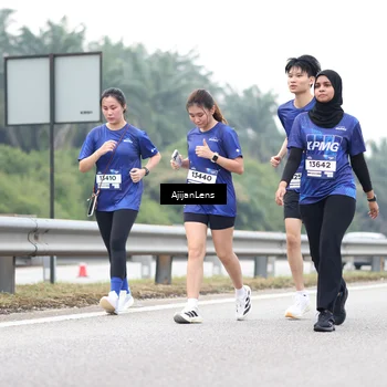 Runner Photo 7435881