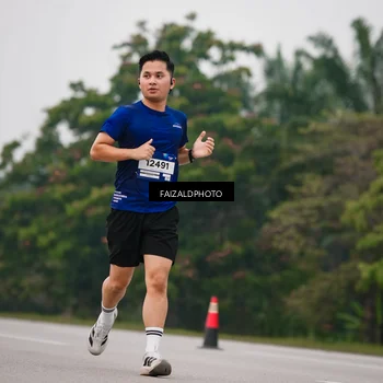 Runner Photo 7435892