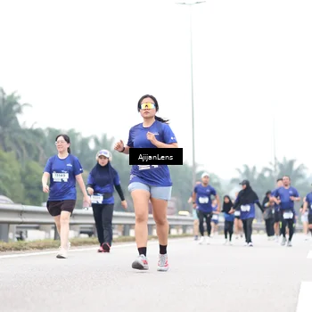 Runner Photo 7435921