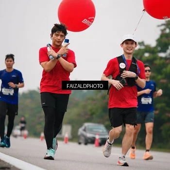 Runner Photo 7435935