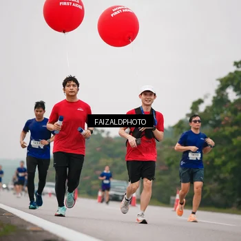 Runner Photo 7435961