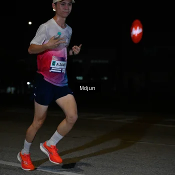Runner Photo 7435964