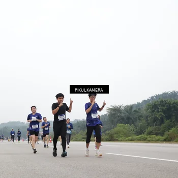 Runner Photo 7435970