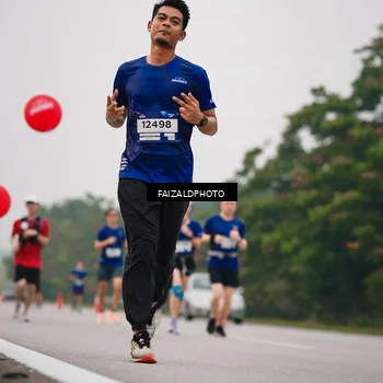 Runner Photo 7435974
