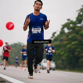 Runner Photo 7435975