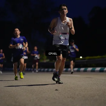 Runner Photo 7435976