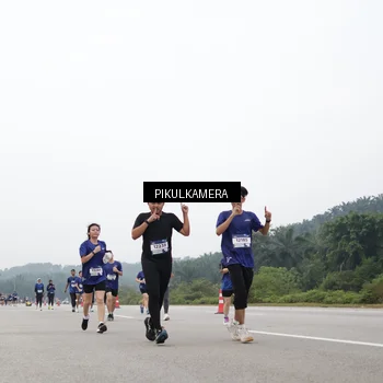 Runner Photo 7435992
