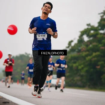 Runner Photo 7436005