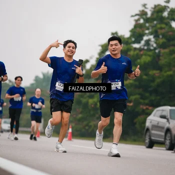 Runner Photo 7436021