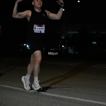 Runner Photo 7436026