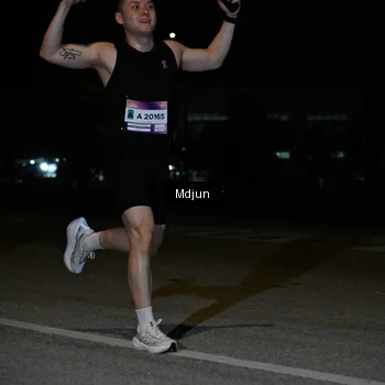 Runner Photo 7436027