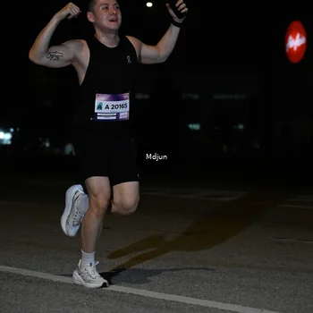 Runner Photo 7436043