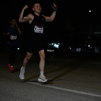 Runner Photo 7436044