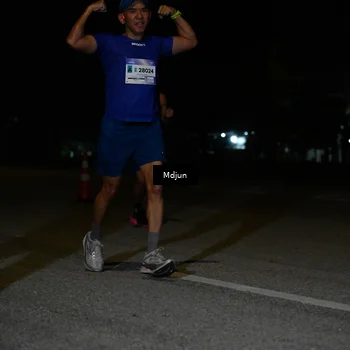 Runner Photo 7436058