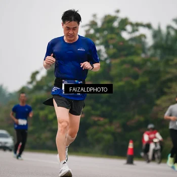 Runner Photo 7436075
