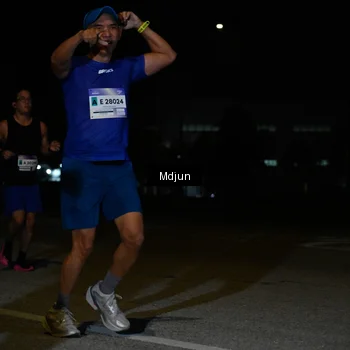 Runner Photo 7436084