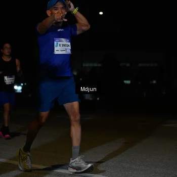 Runner Photo 7436094