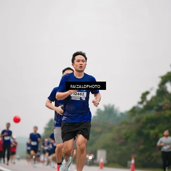Runner Photo 7436107