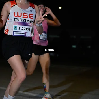 Runner Photo 7436109