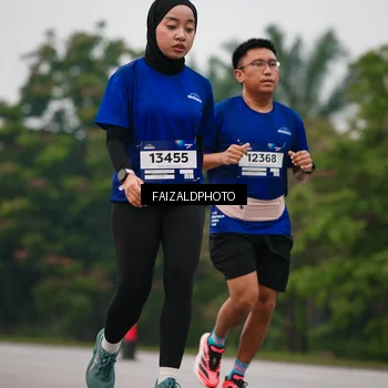 Runner Photo 7436113