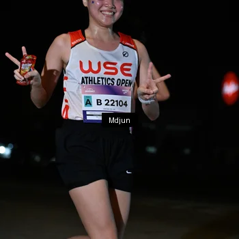 Runner Photo 7436118