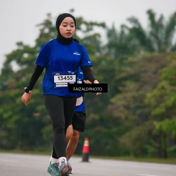 Runner Photo 7436123