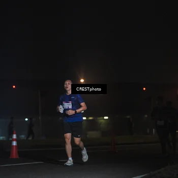 Runner Photo 7436124