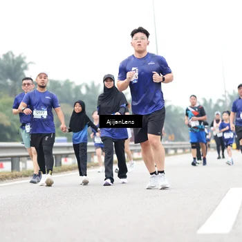 Runner Photo 7436126