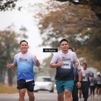 Runner Photo 7436129