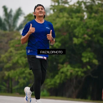 Runner Photo 7436160